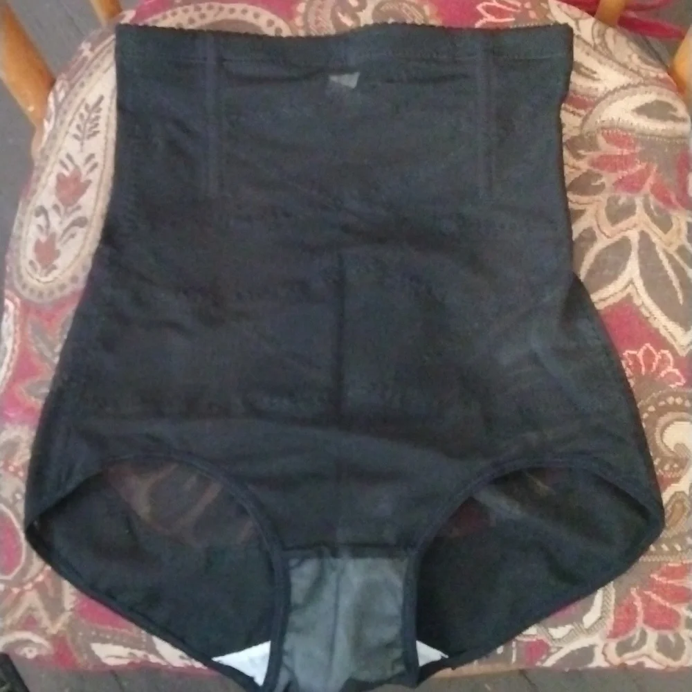 Shapewear - Picture 1 of 1
